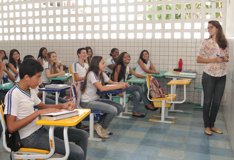 Cerca de 40 mil alunos voltam às aulas (Foto: Aristeu Chagas)