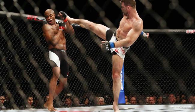 A luta durou cinco rounds (Foto: Matthew Childs | Reuters)