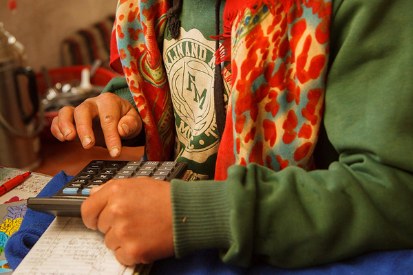 Além do IPTU, IPVA, as matrículas escolares, cartão de crédito, viagens, somam-se os gastos do natal e do réveillon