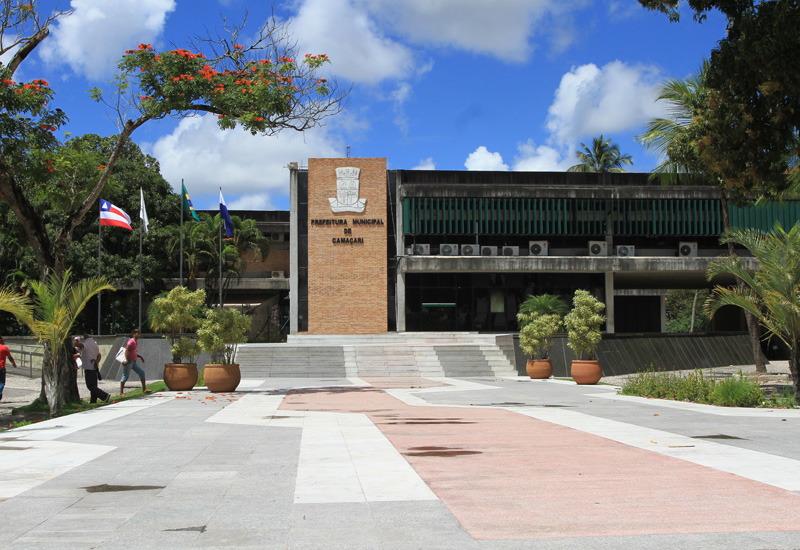 Prefeitura aguarda resposta do TCM para negociar com servidores (Foto: Adenilson Nunes)