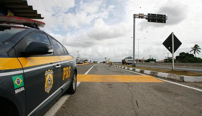 A operação vai até as 8h de segunda, dia 28 (Foto: Fernando Amorim | Ag. A TARDE)