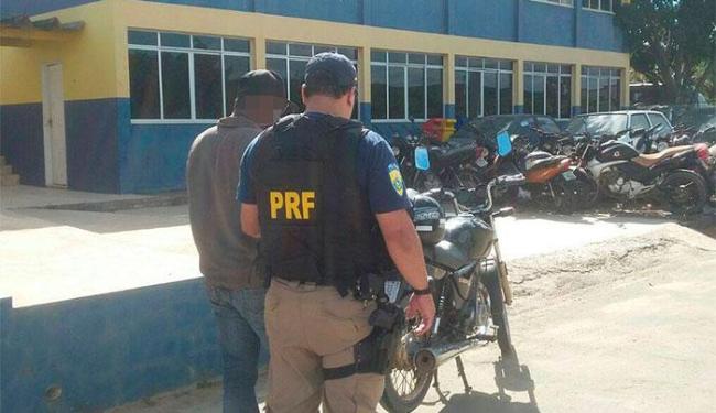 O homem foi preso após a abordagem (Foto: Reprodução | Facebook)