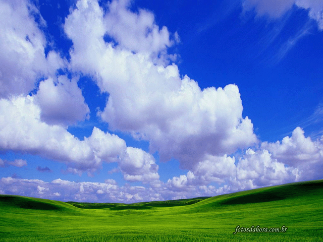 E aquele que estava assentado sobre a nuvem meteu a sua foice à terra, e a terra foi segada. Apocalipse - 14:16