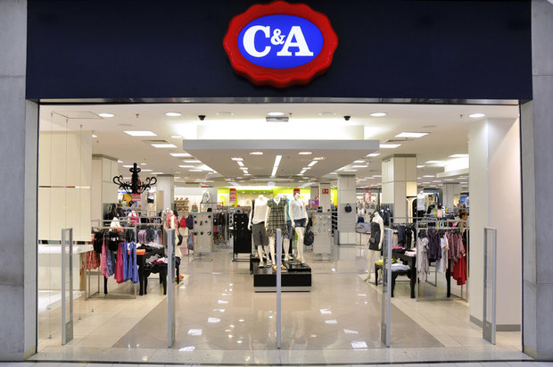 O cenário de recessão fez quase 100 mil lojistas encerrarem as atividades no País em 2015, aponta a CNC (Foto: Reprodução)