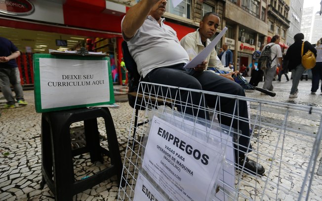 Onda de retração no mercado de trabalho ficou evidente a partir do segundo semestre de 2015 (Foto: NELSON ANTOINE/FRAMEPHOTO/ESTADÃO CONTEÚDO)