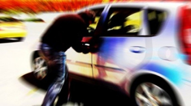 Os carros que não forem retirados serão multados e veículos podem ser encaminhados para leilão