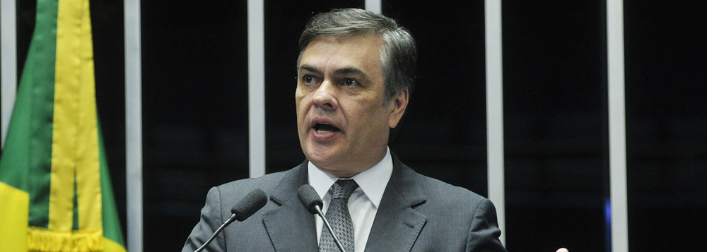 Líder do PSB no Senado, Cássio Cunha Lima