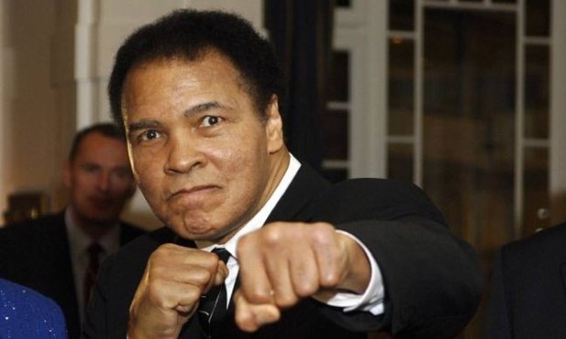 Um dos maiores boxeadores do planeta, Ali lutava contra o mal de Parkinson desde o início dos anos 80 (Foto: AFP)