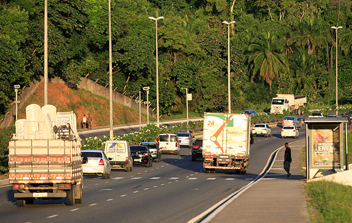 A avenida Luís Eduardo só ficou com um radar, no sentido S. Martin