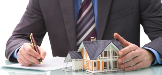 Em decisão unânime, a Segunda Seção do STJ reconheceu a validade de cláusula contratual que transfere ao comprador a obrigação de pagar a corretagem na venda de imóveis