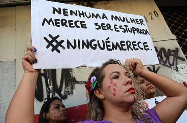 Após inúmeros protestos contra a cultura do estupro, mulheres ainda são responsabilizadas por crimes