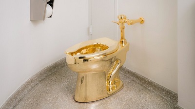 Museu Guggenheim ganhou uma privada de ouro no banheiro (Foto: Kristopher McKay/Solomon R. Guggenheim Museum;AP)
