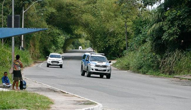 Um dos trechos onde os bandidos costumam agir é perto do acesso ao bairro de Valéria (Foto: Edmilson lima | Ag. A TARDE)