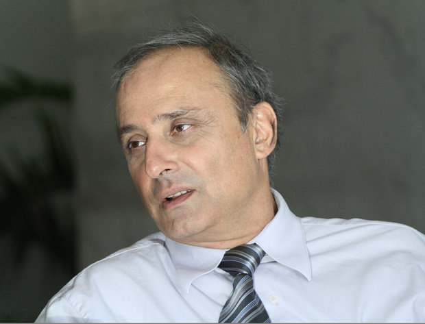 Para médico infectologista Antônio Bandeira, doença pode estar relacionado a um agente transmissor ou toxina proveniente da ingestão de peixe (Foto: Mauro Akin Nassor/CORREIO)