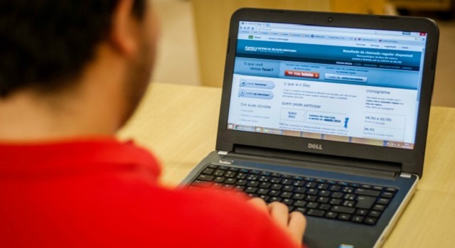 Resultado está disponível no site do Sisu. Os estudantes já podem consultar se conseguiram a vaga que pleitearam no ensino superior público (Foto: Reprodução)