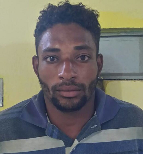 Edvan foi preso escondido em trailer (Foto: Reprodução)