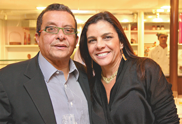 O marqueteiro João Santana, e sua esposa Monica Moura foram presos em 2016 (Foto: Cintia Reis/Divulgação)