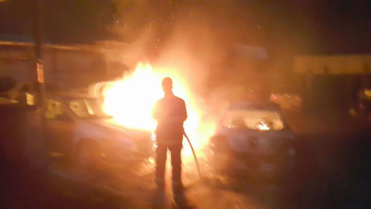Bombeiros foram acionados por um guarda noturno (Foto: Divulgação | Corpo de Bombeiros)