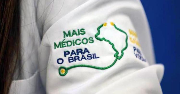 Profissionais cubanos desembarcam no país para trabalhar no Mais Médicos