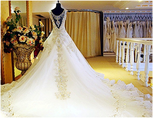 Toda noiva quando se prepara para o casamento, a sua maior preocupação é em relação ao vestido que irá usar no dia da cerimônia.