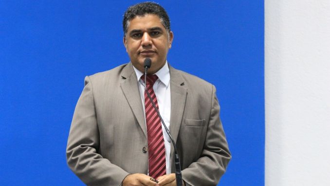 Presidente da Câmara, vereador Oziel Araújo (PSDB) Presidente da Câmara, vereador Oziel Araújo (PSDB)