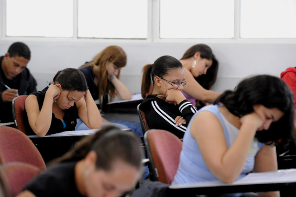 São pelo menos 20 concursos abertos em todos o país com vagas para profissionais de todos os níveis de qualificação. Remuneração é de até R$ 16 mil (Foto: EBC)