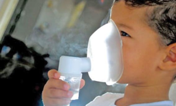 Thiago Bezerra explica que a menor umidade e o resfriamento do ar deixam a mucosa nasal mais suscetível a infecções