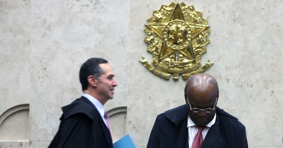 O ministro Luís Roberto Barroso pediu desculpas públicas por ter chamado o ex-presidente do Supremo Tribunal Federal Joaquim Barbosa de 'negro de primeira linha'