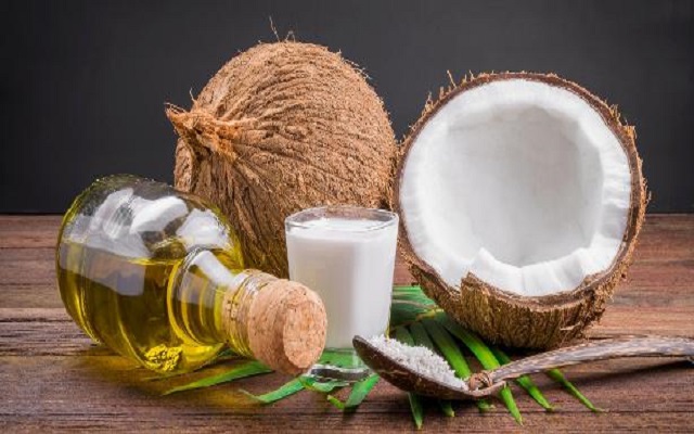 O problema é a gordura saturada, que aumenta o colesterol ruim, que pode entupir veias e artérias