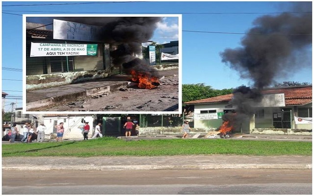 Moradores realizaram uma manifestação na Unidade de Saúde da Família (USF) do Ponto Certo, devido a transferência do médico Leandro Simões para outra Unidade (Foto: Divulgação) Moradores realizaram uma manifestação na Unidade de Saúde da Família (USF) do Ponto Certo, devido a transferência do médico Leandro Simões para outra Unidade (Foto: Divulgação)