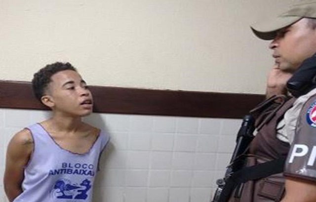 Caroline admitiu que plano era matar a adolescente de 13 anos e a mãe da vítima (Foto: Raul Aguilar l Ag. A TARDE)