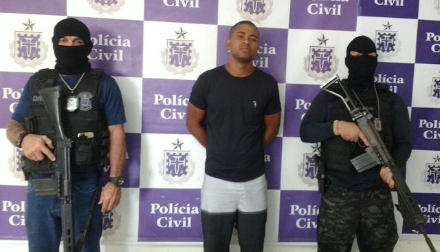 Evilásio Araújo de Souza, apresentado pela Polícia Civil: ele era soldado do Exército e armeiro do bando