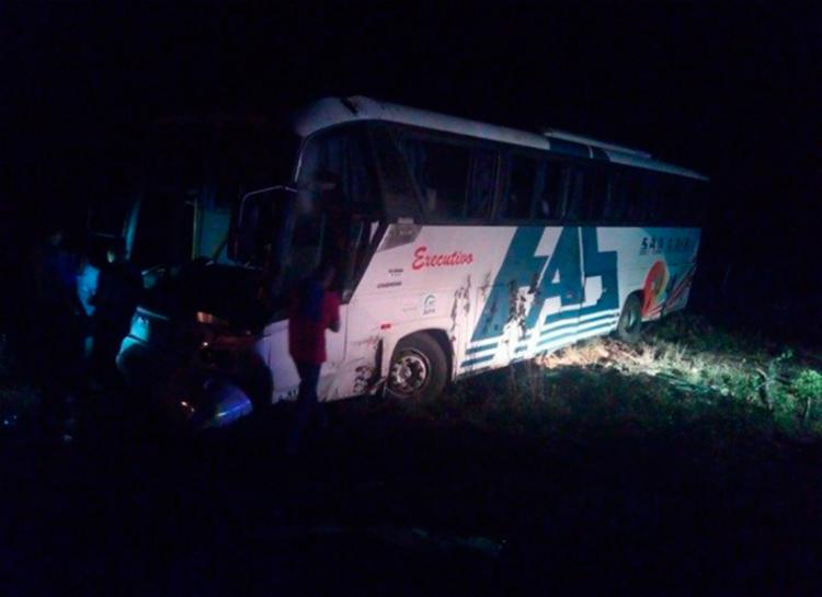 Acidente aconteceu por volta das 2h10 da madrugada (Foto: Reprodução | Blog Calila Notícias)