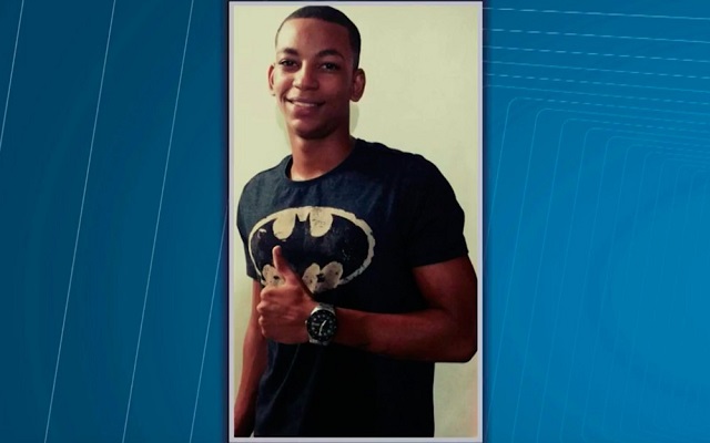 Robert Pinheiro Barbosa dos Santos, de 19 anos, foi achado morto após ser levado por homens encapuzados. (Foto: Reprodução/TV Bahia)