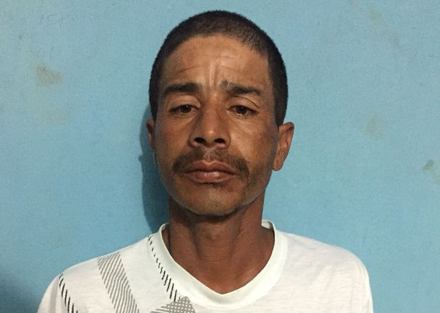 Policiais chegaram ao local do crime através de um chamado do Disque Denúncia (Foto: Divulgação/SSP-BA)