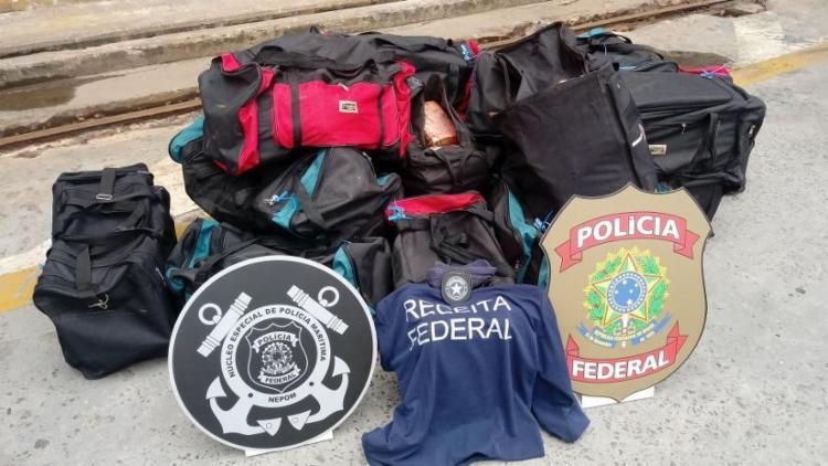Droga estava distribuída em 19 bolsas que seriam enviadas para a Bélgica (Foto: Divulgação | Receita Federal)