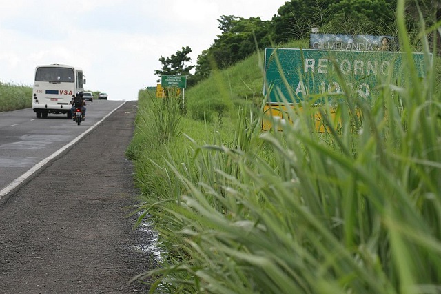 Entidade afirma que que seriam necessários R$ 293,8 bilhões de investimentos na infraestrutura rodoviária para adequá-la à demanda brasileira (Foto: arquivo Correio)