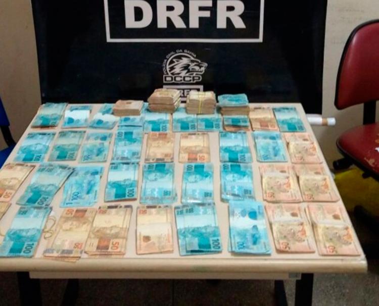 Polícia recuperou R$ 69 mil dos R$ 97 mil roubados (Foto: Divulgação | SSP)