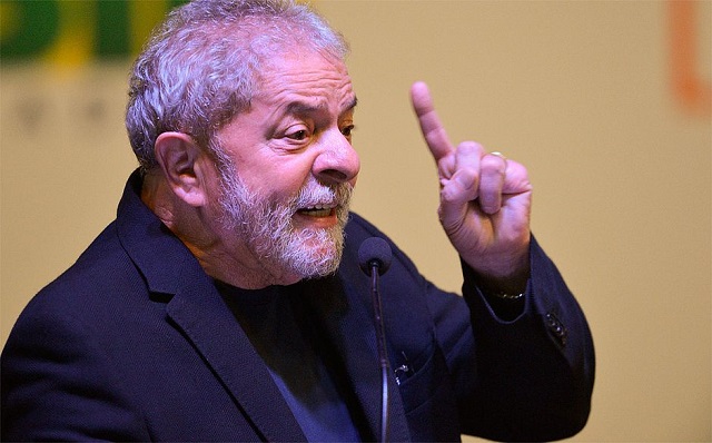 O ex-presidente foi condenado a 9 anos e 6 meses em 1ª instância