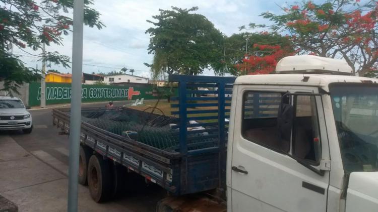 Um caminhão era utilizado para roubar os equipamentos (Foto: Divulgação | SSP-BA)