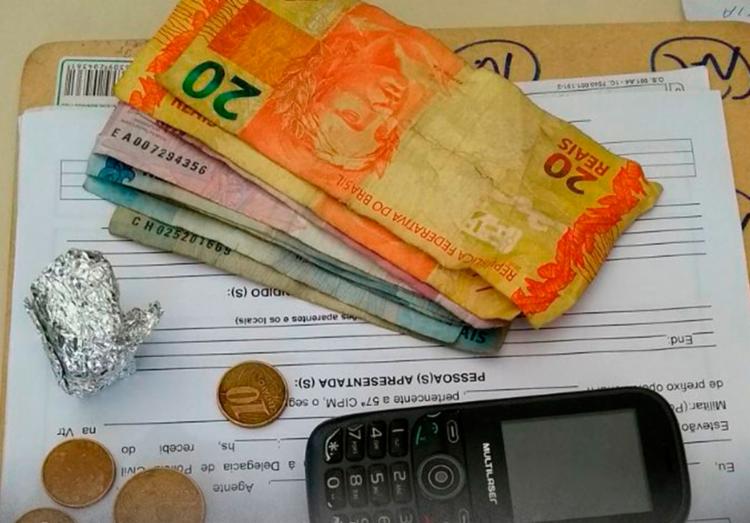 Suspeito se passava por vendedor de castanha (Foto: Reprodução | Central de Polícia)