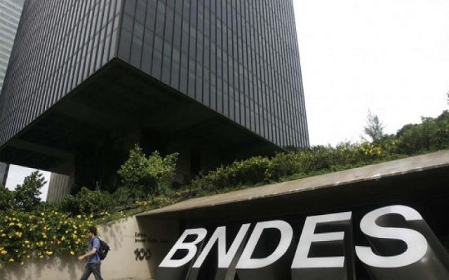 Os valores, apesar de serem menores do que os dos bancos privados, superam a remuneração das demais instituições financeiras federais