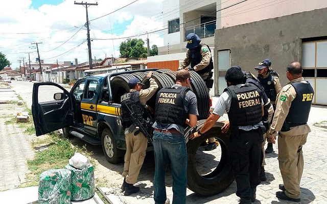 Bando agia em rodovias de três estados atacando caminhoneiros (Foto: Divulgação)