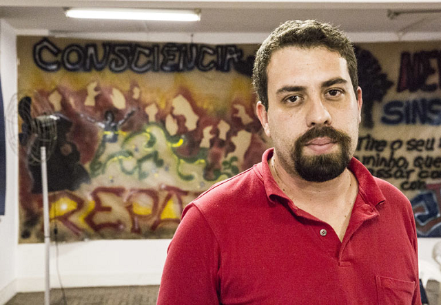 O líder do MTST, Guilherme Boulos, deve mesmo ser lançado candidato à presidência da República