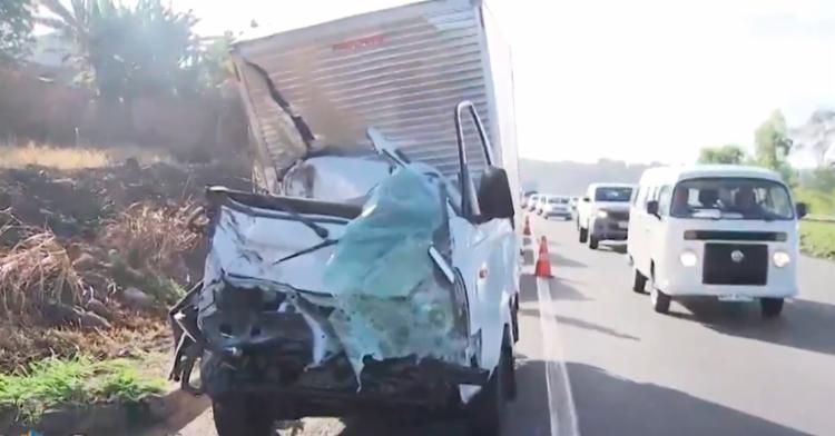 O acidente aconteceu no km 603 da BR-324, sentido Feira de Santana