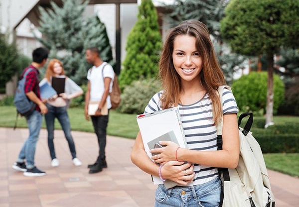 O estudante pode ter descontos de até 70% nas mensalidades (Foto: Reprodução)