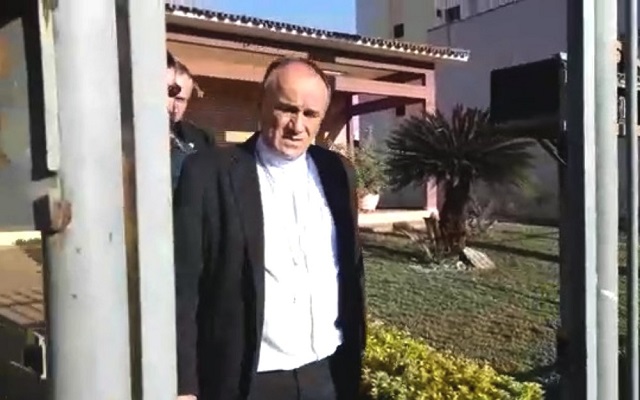 Policiais civis cumprem 13 mandados de prisão e 10 de busca e apreensão