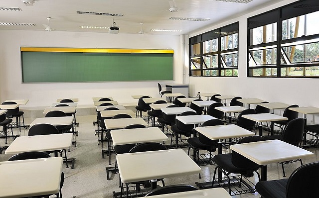 O abandono escolar causa prejuízo econômico de 35 bilhões por ano ao país (Foto: Reprodução)