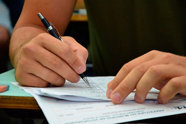 Data final inicialmente estava marcada para o dia 11 de abril (Foto: Reprodução)