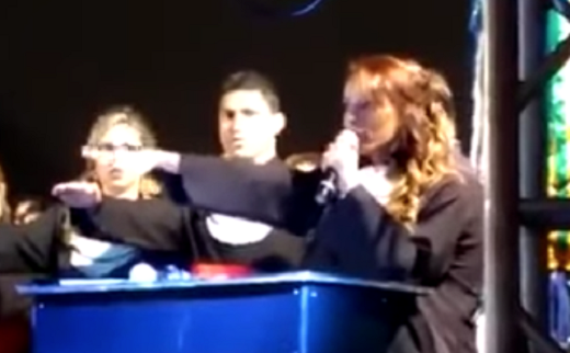 A própria autora, Rebeca Bruno, publicou o registro nas redes sociais e teve mais de 24 000 curtidas (Foto: Print | Vídeo)